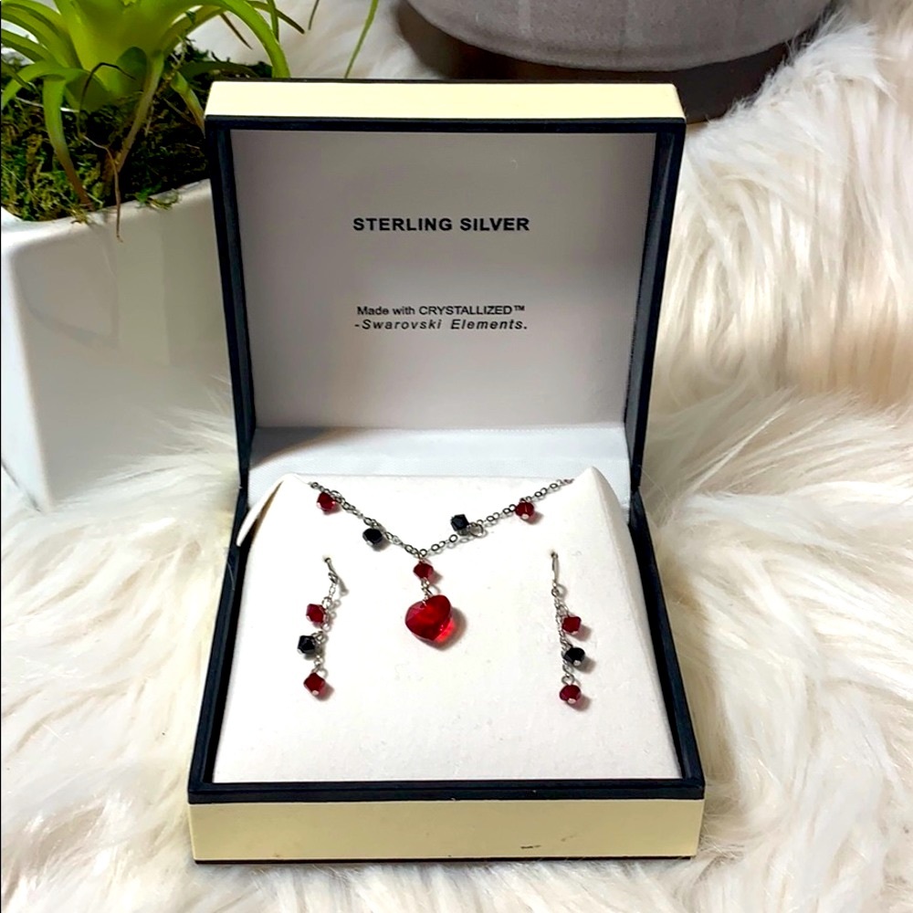 Final 👉🏽 Red ❤️ Bridge diamond stud earrings necklace R H Macy - Picture 2 of 6